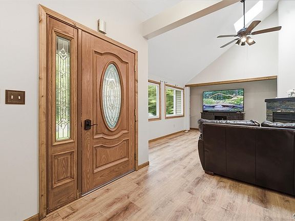 5th image of 10386 Miller Rd