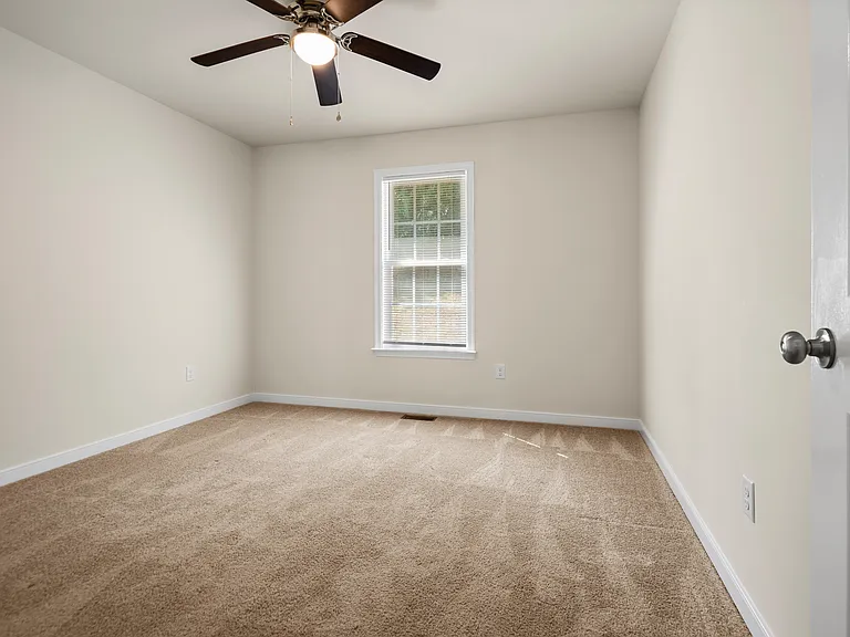 3867 Perthshire Ln — Photo 18