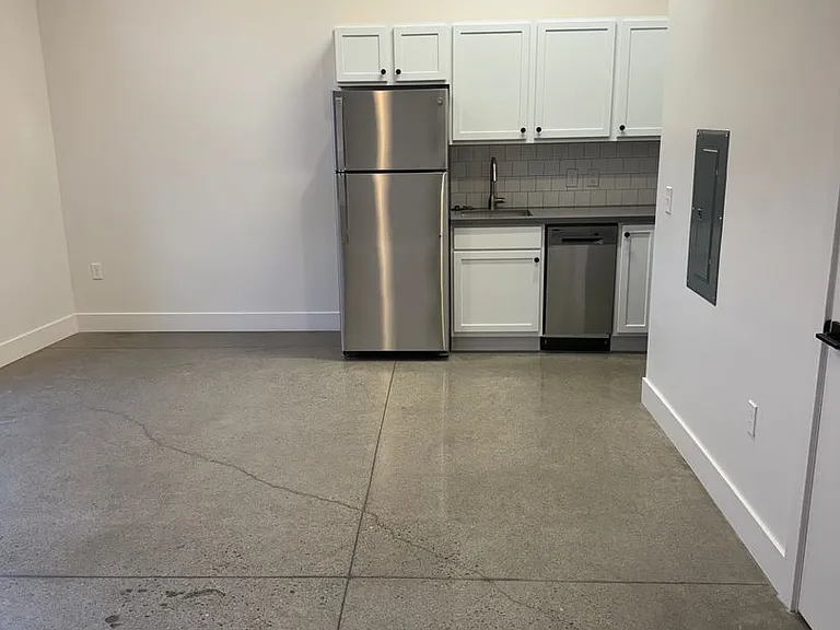 64 Park St — Photo 8