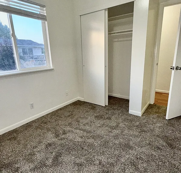 966 S Glendale St — Photo 21