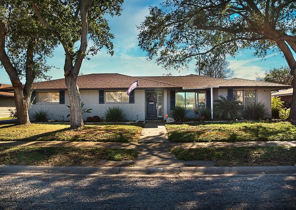 1st image of Meadowbrook Dr #729