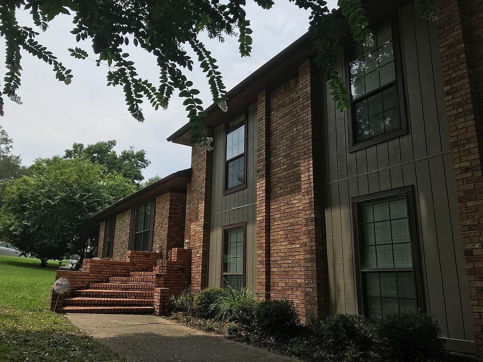 1st image of 7605 Brook Forest Dr