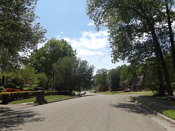 4th image of 2070 Steeplebrook Dr