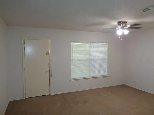 20107 Beechview Ln — Photo 4