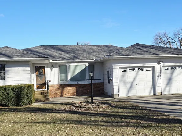 725 Center Ave, Garner, IA 50438