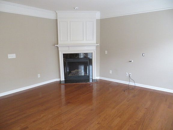 4th image of 2776 Loftview Sq