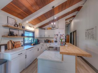 1316 Wood St, Grove, OK 74344