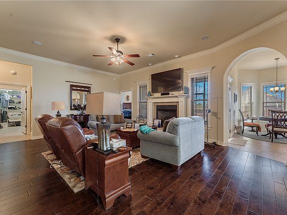 3rd image of 4600 Bayberry Pl