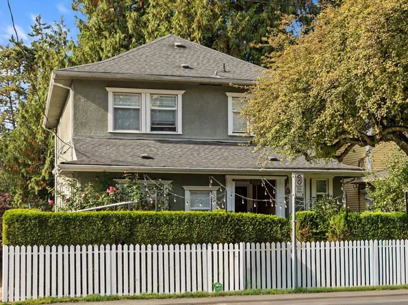 971 Nicola St, Vancouver, BC V6G 2C7