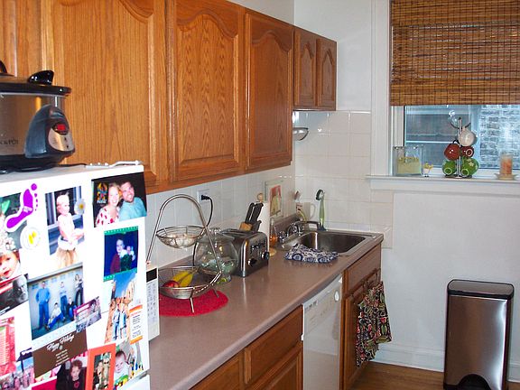 4th image of 4520 N Wolcott Ave APT 2B