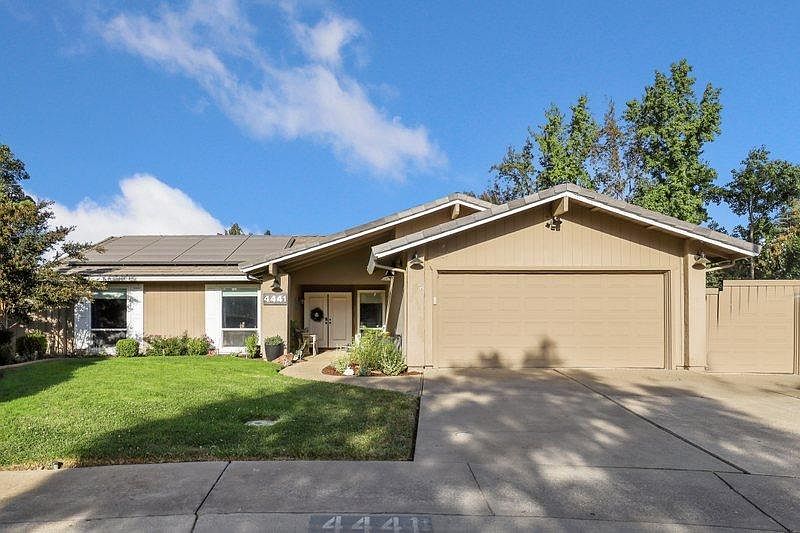 1st image of 4441 Winding River Cir