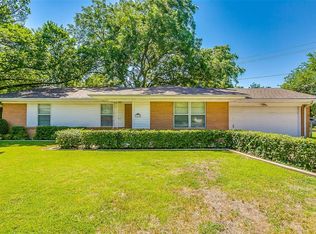 112 SW Murphy Rd, Burleson, TX 76028