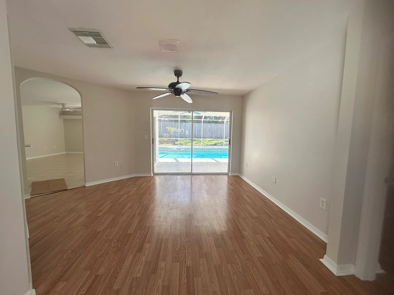 4 bed, 1665 sqft, $2,400 — Photo 2