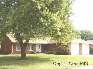 1404 Wood Mill Dr, Springfield, IL 62704