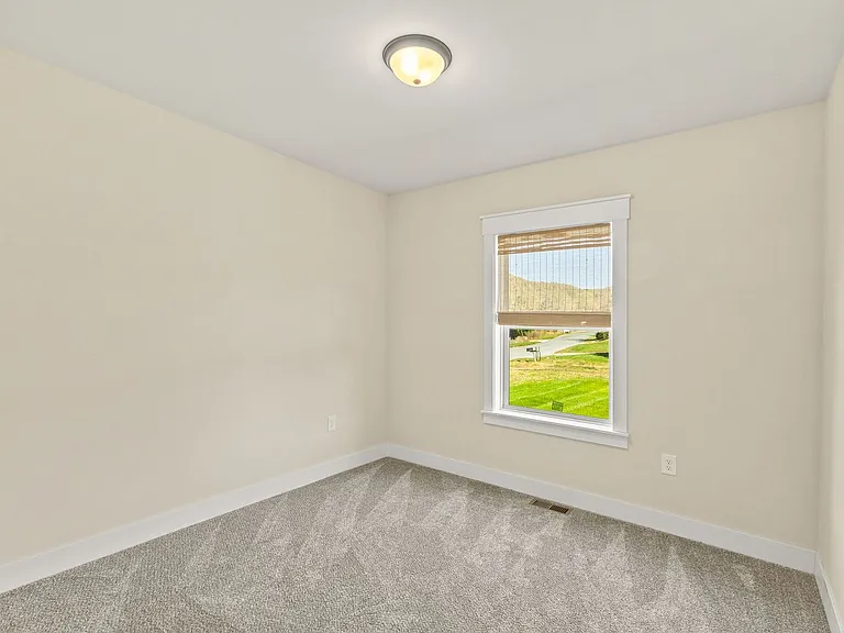 105 Bishop Hollow Rd — Photo 16