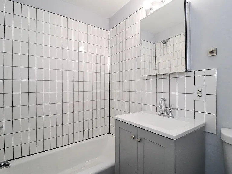 108 Adams St #4 — Photo 22