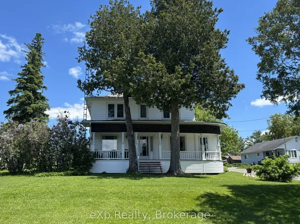 2 Henry St, McKellar, ON P0G 1C0