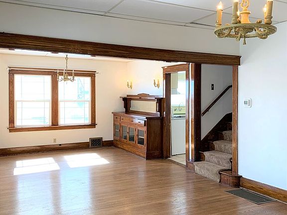 5th image of 1301-1307 S Averill Ave #1409