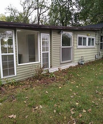 3rd image of 4940 Lakeview Dr