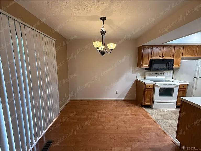 9765 Centerville Creek Ln — Photo 9