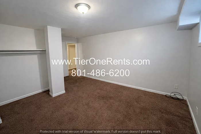 263 W 270 N #263 — Photo 17