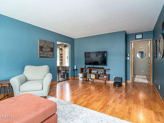 4th image of 1529 Chestnut Pl