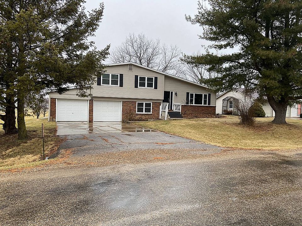 1st image of 141 Skyline Dr