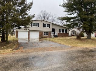 141 Skyline Dr, Knoxville, IA 50138