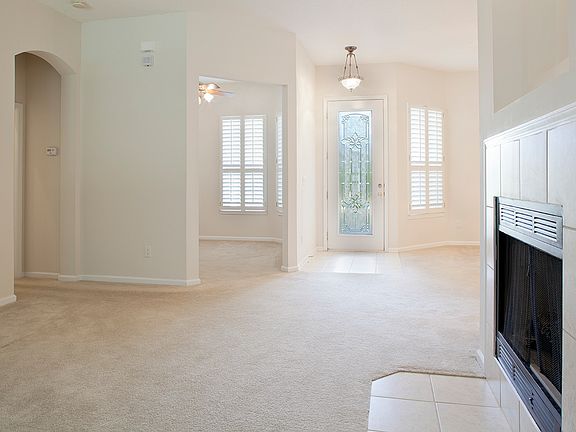 3rd image of 2127 Thorn Hollow Ct