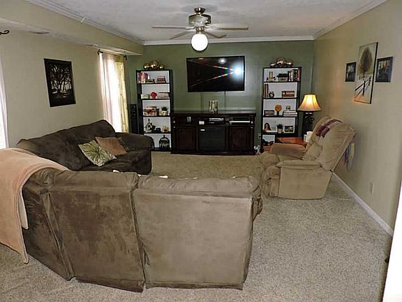 2nd image of 1640 N Park Terrace Ct