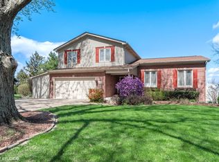 661 Coster Ct, Hinckley, IL 60520