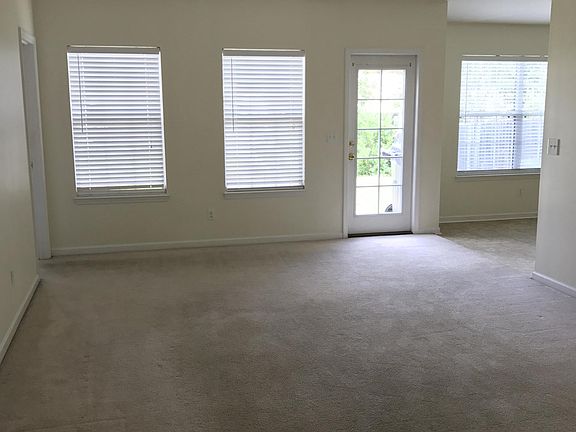 3rd image of 4817 Field Planters Dr