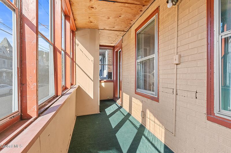 5th image of 34 Kline Street