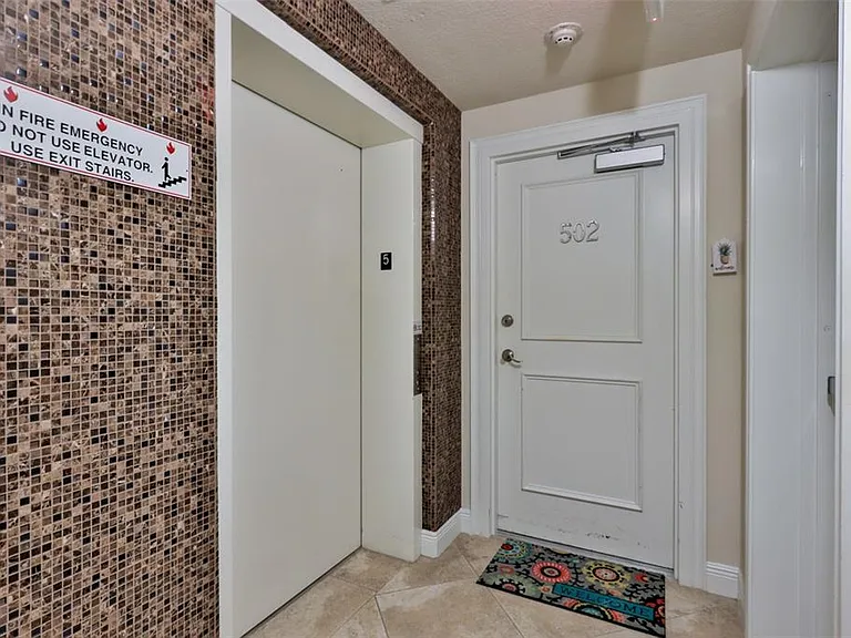 2801 Hill St #502 — Photo 32
