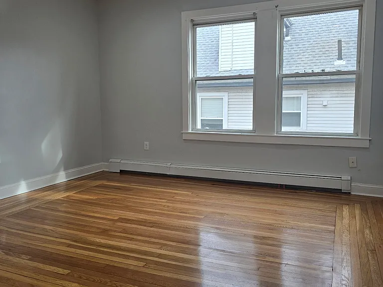 36 Spencer St #2 — Photo 3
