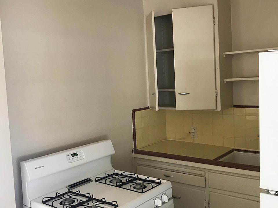 1st image of 959 Harmon Ave APT 1