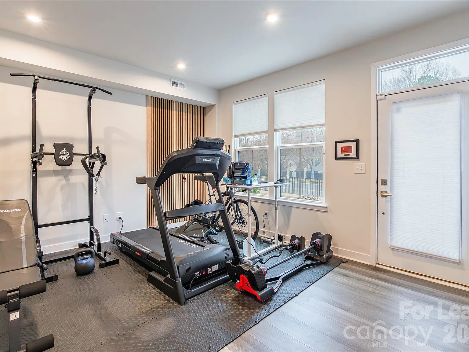 4 bed, 3.5 bath, 1869 sqft, $2,750 — Photo 4