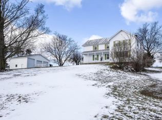 4724 7th St, Caledonia, MI 49316