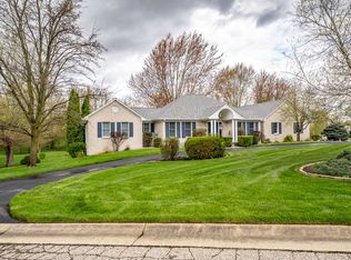 2490 S Paxton Dr, Warsaw, IN