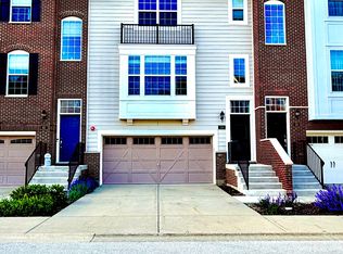 38 Neri Dr, Schaumburg, IL 60194
