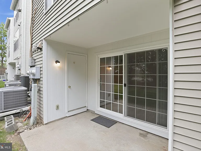 119 Fort Evans Rd SE #B — Photo 27