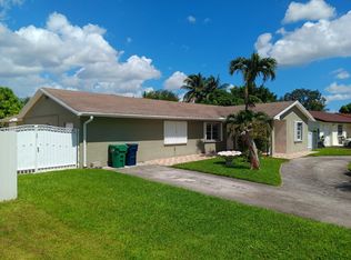 15101 SW 71st St, Miami, FL 33193