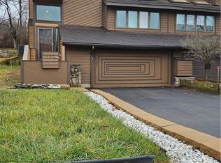 1037 Golfview Rd, Middletown, OH 45042