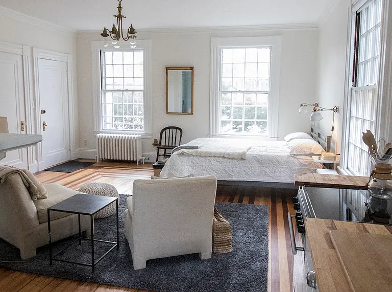 52 Maple St — Photo 4