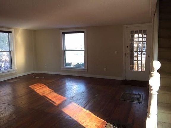 5th image of 54 South St