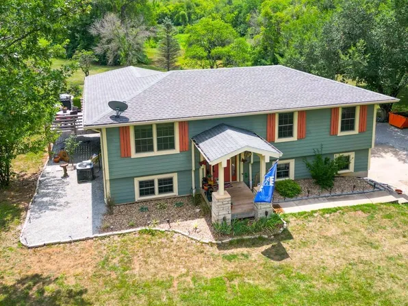 7321 SE 29th St, Tecumseh, KS 66542