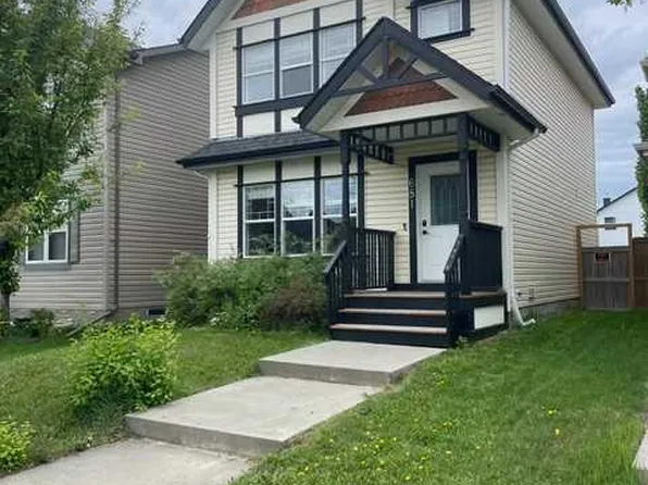 681 N Evermeadow Rd SW, Calgary, AB T2Y 4W7