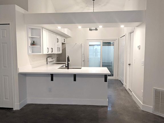 New kitchen cabinets and countertops