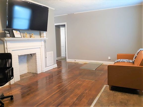 2nd image of 2601 Duncan Ave