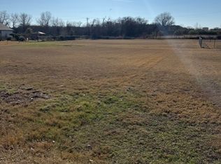 221 Maverick Ct, Granbury, TX 76049